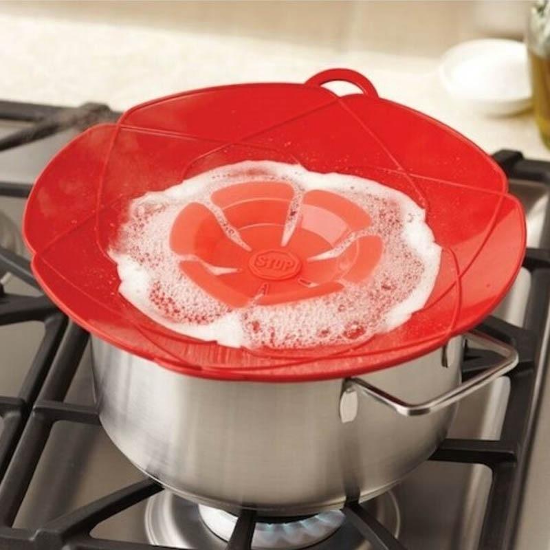 http://www.rosettascountrykitchen.com/cdn/shop/products/silicone-spill-stopper-pot-cover-285cm-diameter-cooking-pot-lids_1200x1200.jpg?v=1611530468